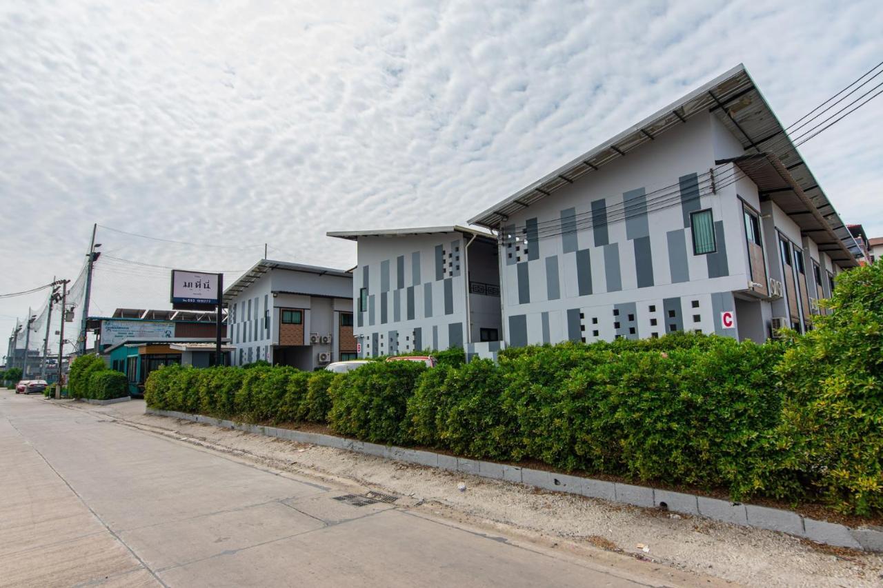 Hotel Matini Klong1 Rangsit Esterno foto