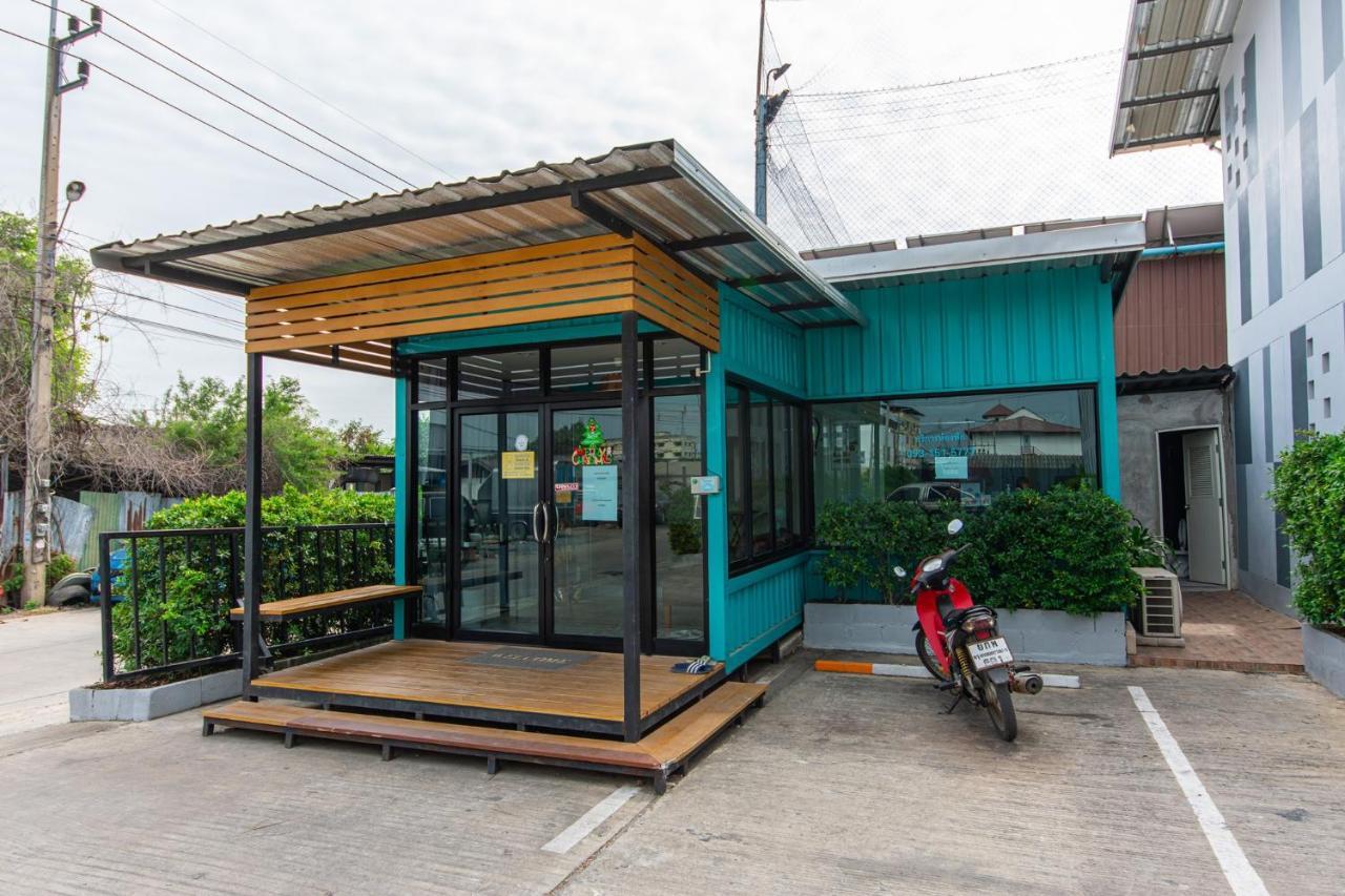 Hotel Matini Klong1 Rangsit Esterno foto