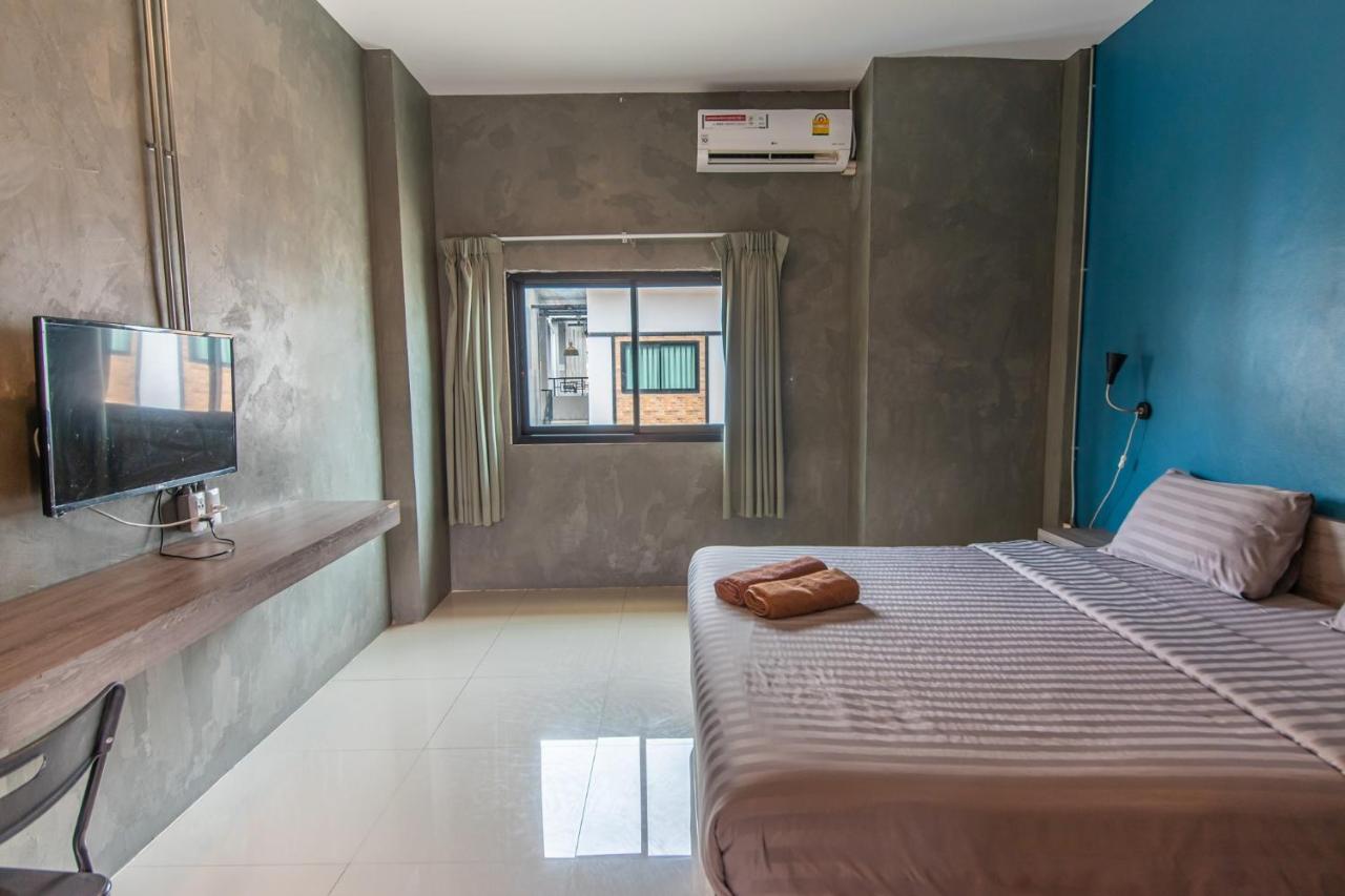 Hotel Matini Klong1 Rangsit Esterno foto