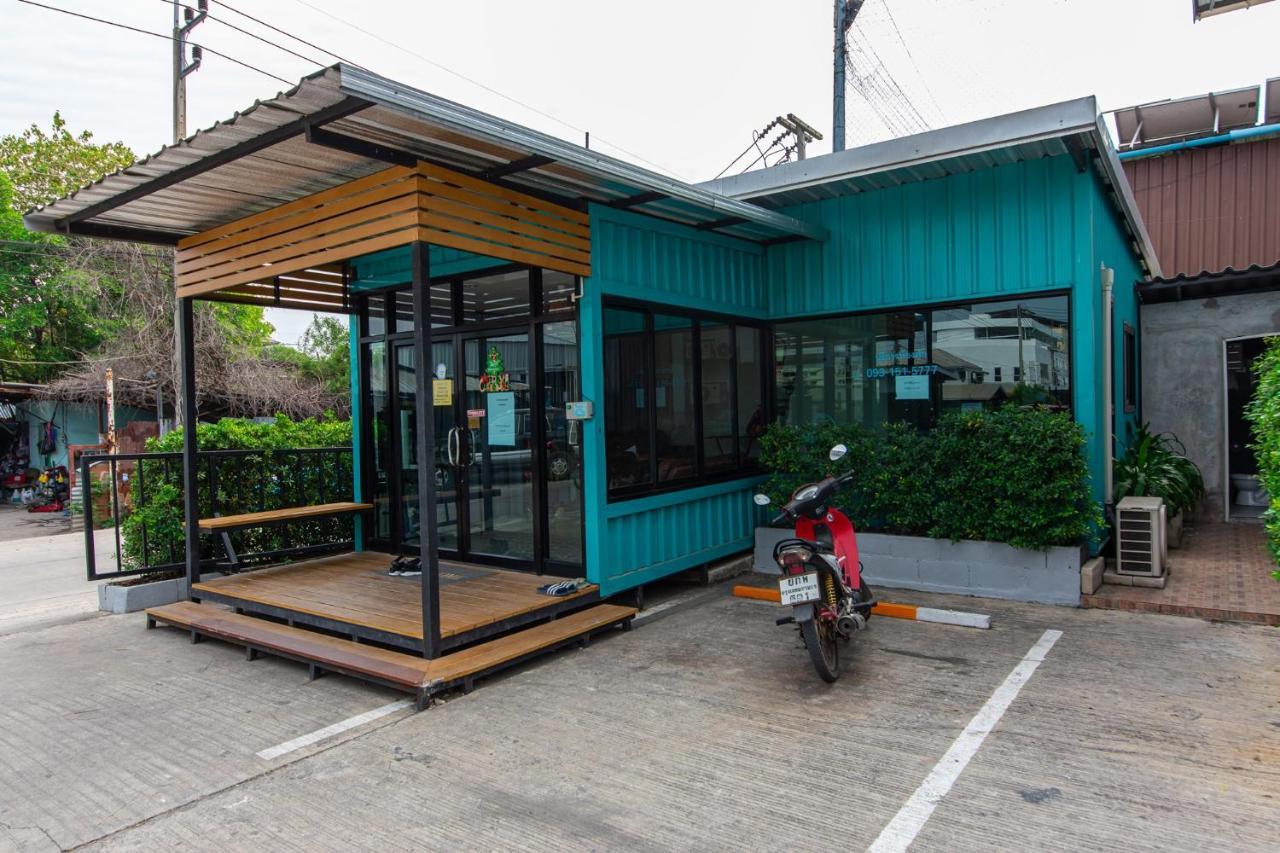 Hotel Matini Klong1 Rangsit Esterno foto