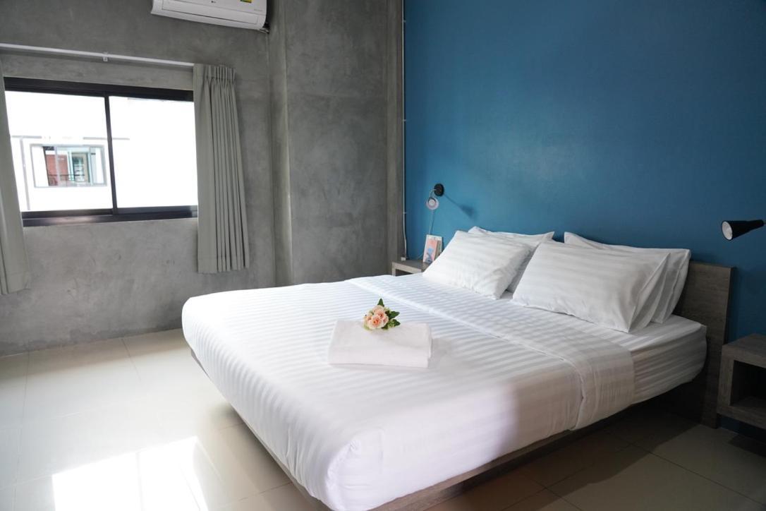 Hotel Matini Klong1 Rangsit Esterno foto