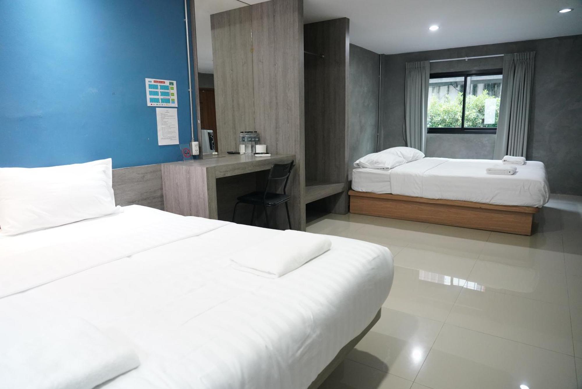 Hotel Matini Klong1 Rangsit Esterno foto