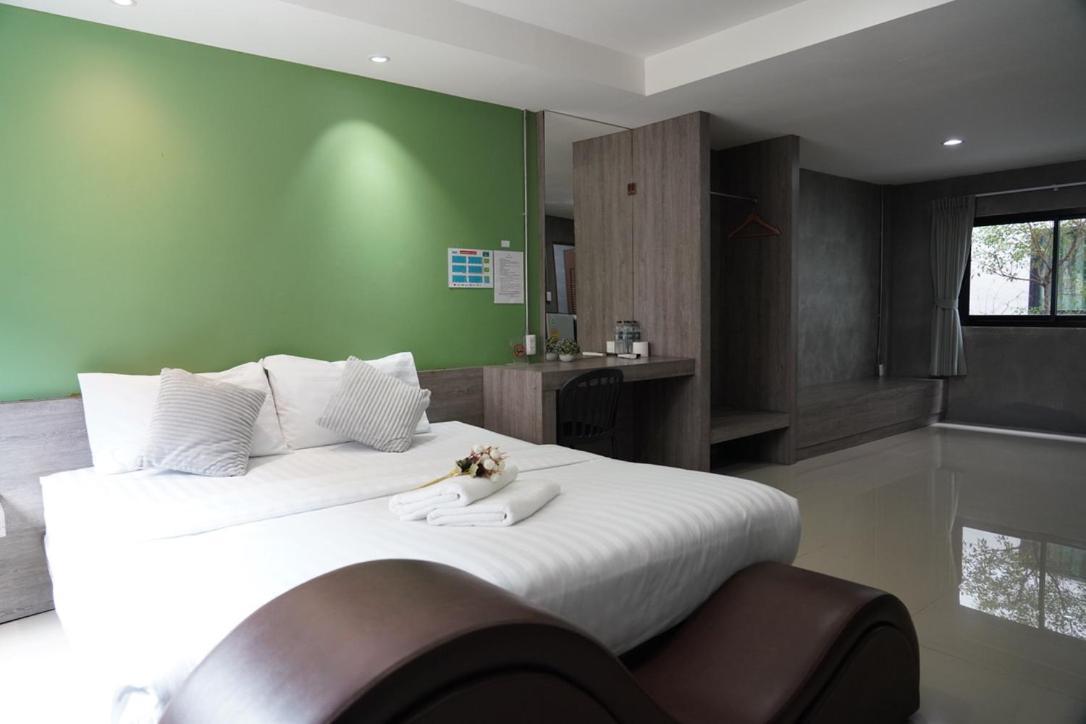 Hotel Matini Klong1 Rangsit Esterno foto