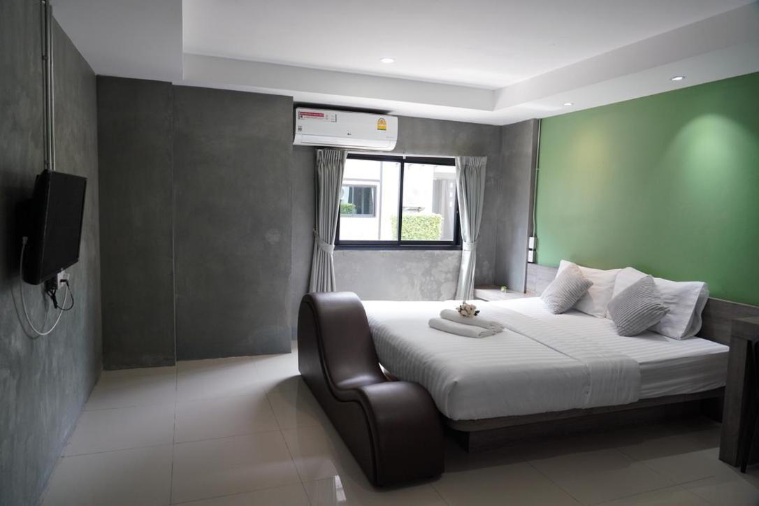 Hotel Matini Klong1 Rangsit Esterno foto