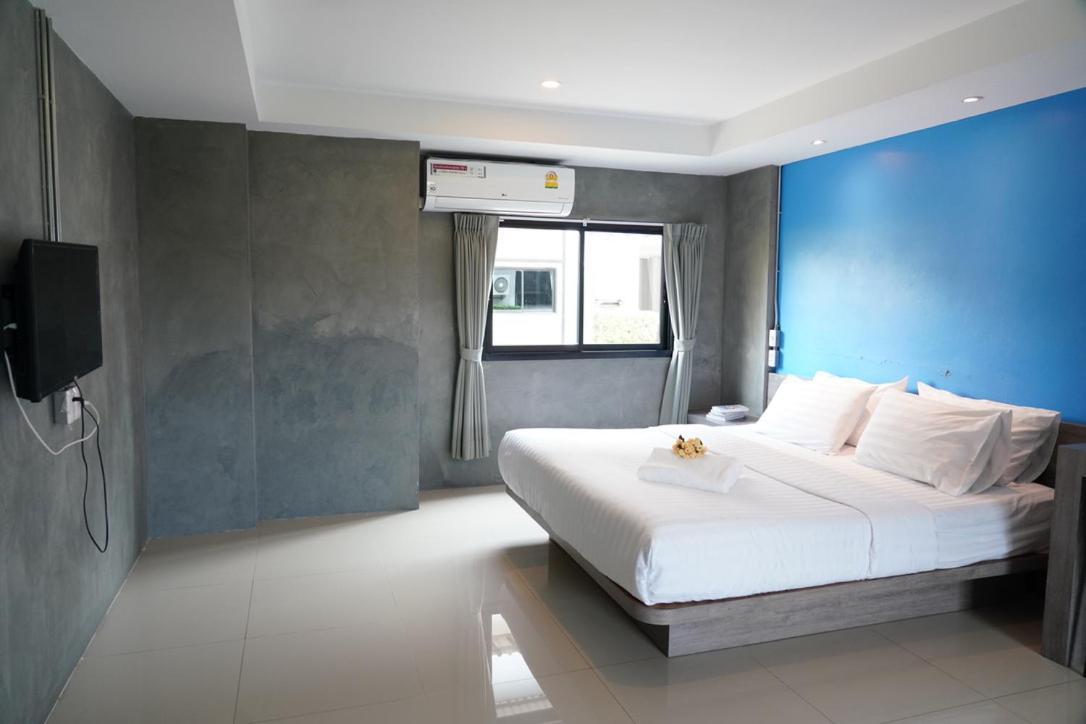 Hotel Matini Klong1 Rangsit Esterno foto