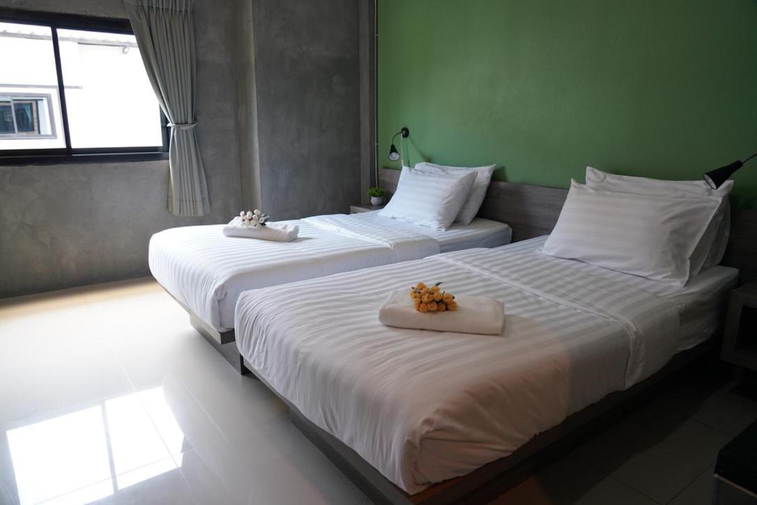 Hotel Matini Klong1 Rangsit Esterno foto
