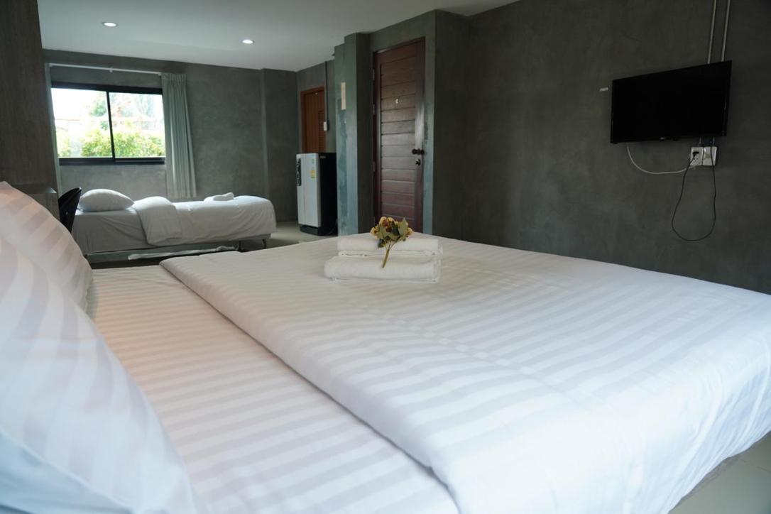 Hotel Matini Klong1 Rangsit Esterno foto